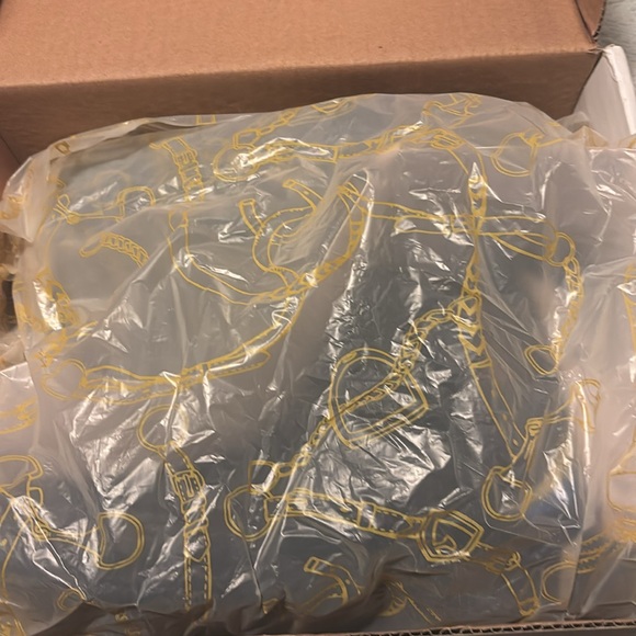 NIB Noble Equestrian Chelsea boots. Blue. 7R - Picture 7 of 8